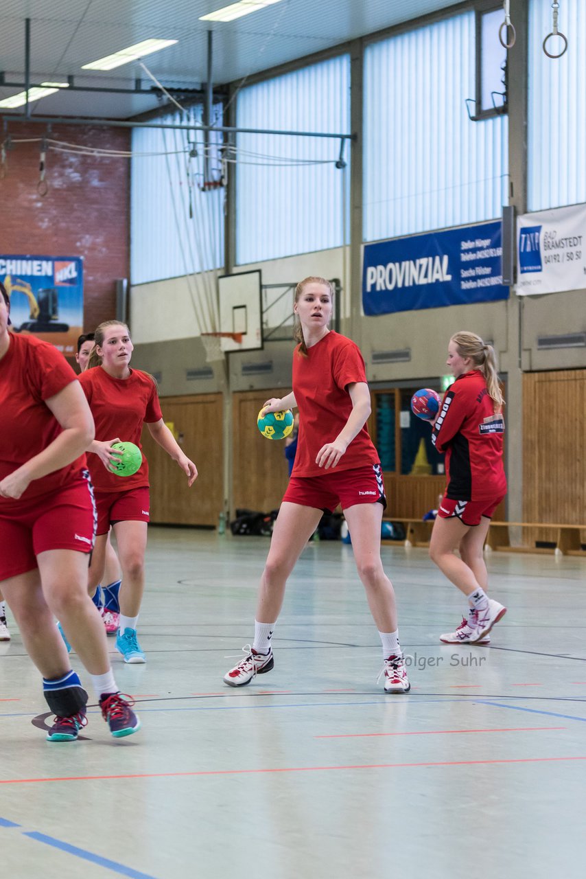 Bild 87 - Frauen Barmstedter TS - Buedelsdorfer TSV : Ergebnis: 26:12